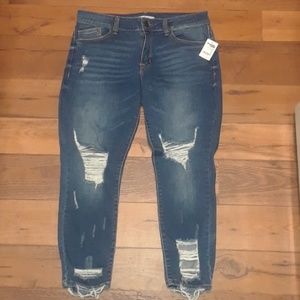 🆕️REFUGE blue boyfriend capri jeans